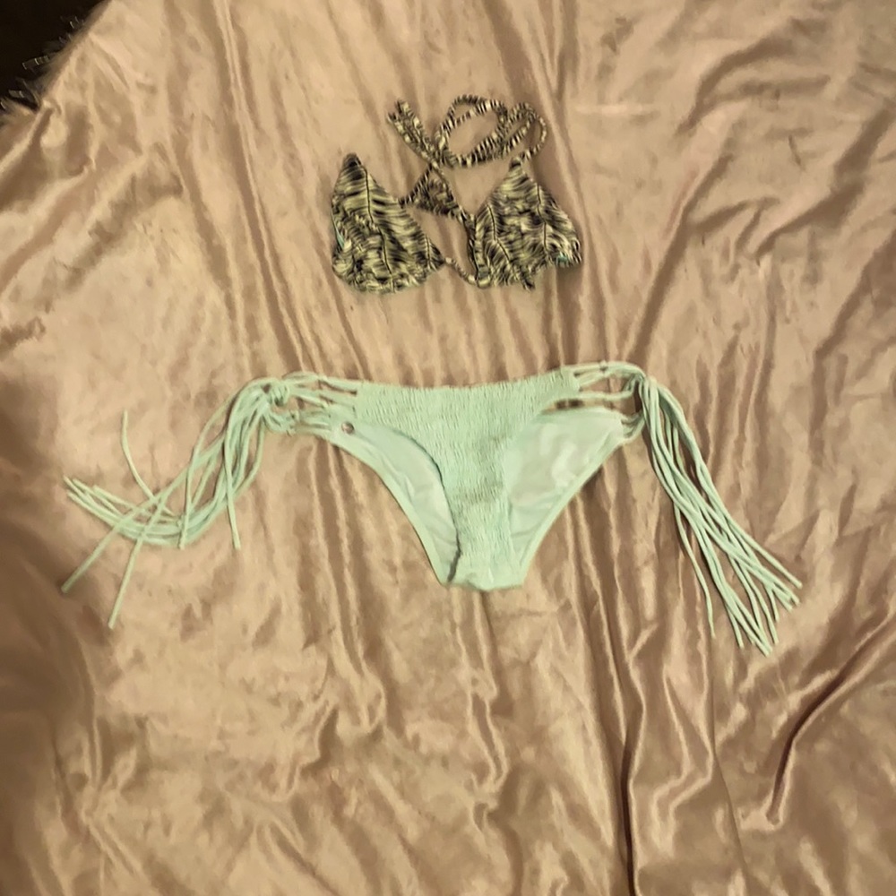 Roxy Bikini - image 1